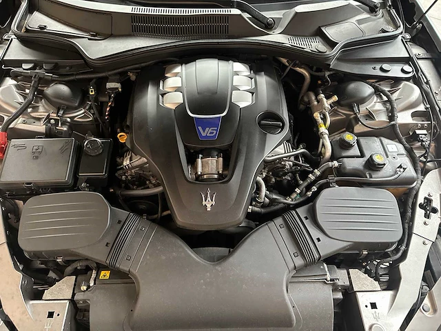 Maserati ghibli 3.0 v6 s q4 411pk 2015, sn-156-f - afbeelding 38 van  44