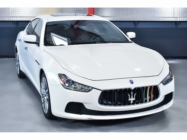 Maserati ghibli q4 sedan 3,0l v6 - 2015 - afbeelding 13 van  100