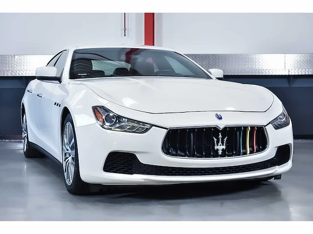 Maserati ghibli q4 sedan 3,0l v6 - 2015 - afbeelding 24 van  100