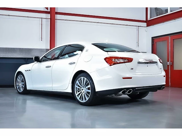 Maserati ghibli q4 sedan 3,0l v6 - 2015 - afbeelding 94 van  100