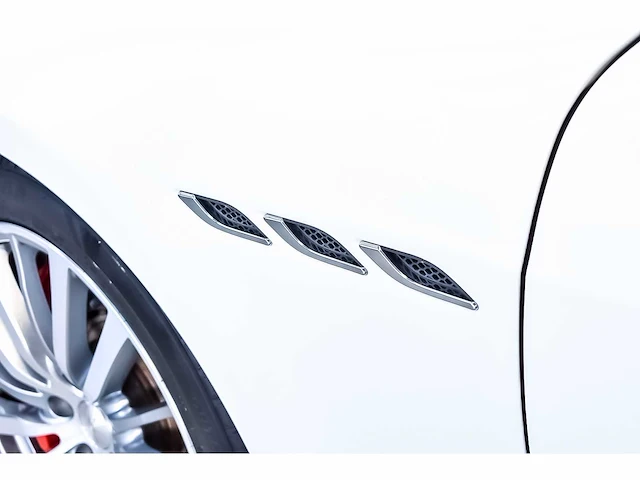 Maserati ghibli q4 sedan 3,0l v6 - 2015 - afbeelding 100 van  100