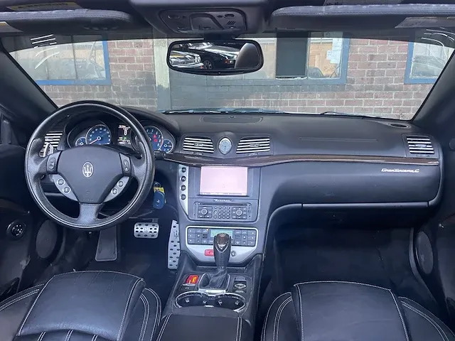 Maserati gran cabrio 4.7 460pk 2010 - afbeelding 29 van  52