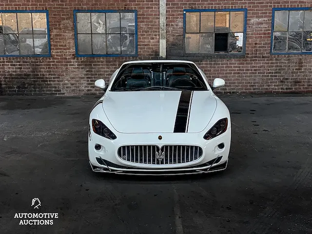 Maserati gran cabrio 4.7 460pk 2010 - afbeelding 50 van  52