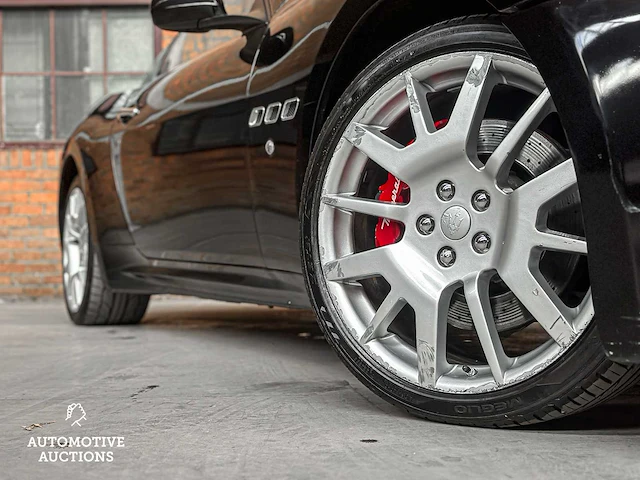Maserati grancabrio 4.2 v8 402pk 2010 - afbeelding 52 van  52