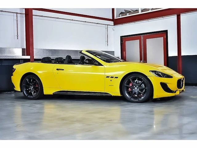 Maserati grancabrio sport convertible 4,7l v8 - 2016 - afbeelding 2 van  77