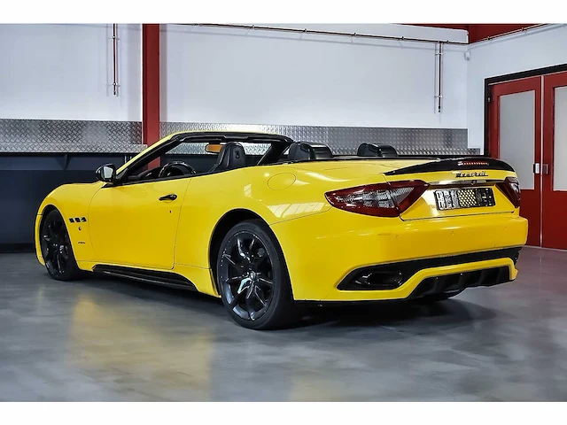 Maserati grancabrio sport convertible 4,7l v8 - 2016 - afbeelding 21 van  77