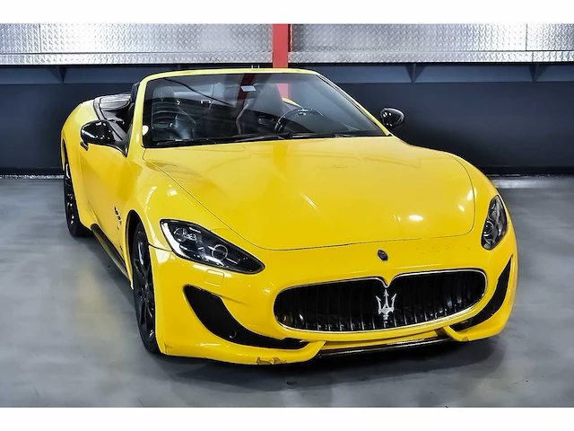 Maserati grancabrio sport convertible 4,7l v8 - 2016 - afbeelding 45 van  77