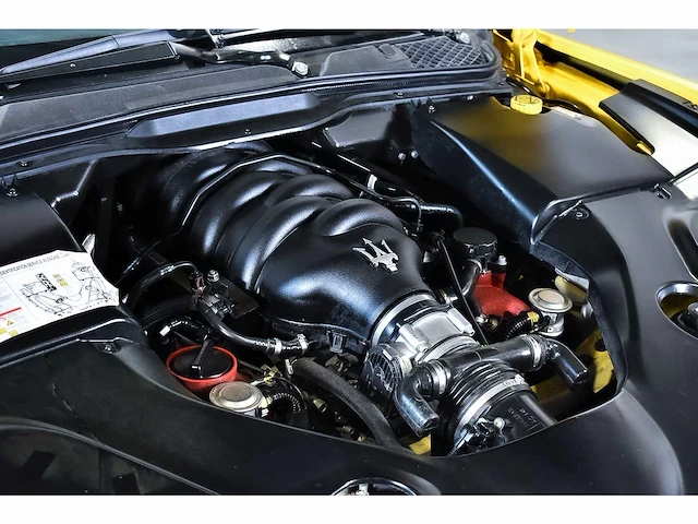 Maserati grancabrio sport convertible 4,7l v8 - 2016 - afbeelding 71 van  77
