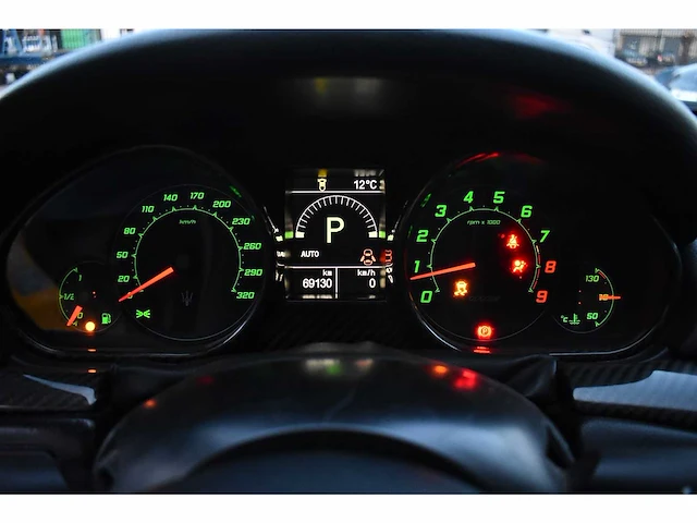 Maserati grancabrio sport convertible 4,7l v8 - 2016 - afbeelding 75 van  77