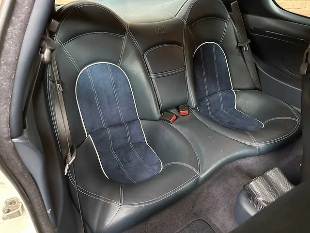 Maserati gransport 10th anniversary 4.2 v8 400pk 2007 youngtimer - afbeelding 39 van  49