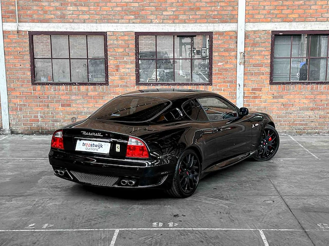 Maserati gransport coupe 4.2 v8 400pk 2006 -youngtimer- - afbeelding 4 van  38