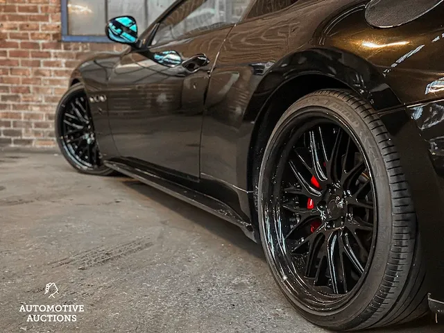 Maserati granturismo 4.2 v8 405pk 2008 -youngtimer- - afbeelding 17 van  49