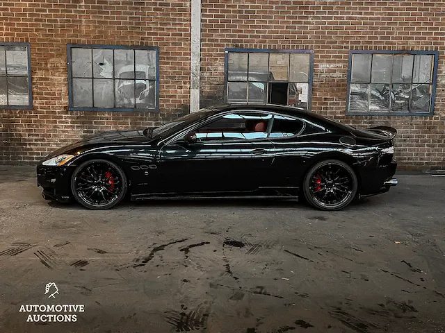 Maserati granturismo 4.2 v8 405pk 2008 -youngtimer- - afbeelding 18 van  49