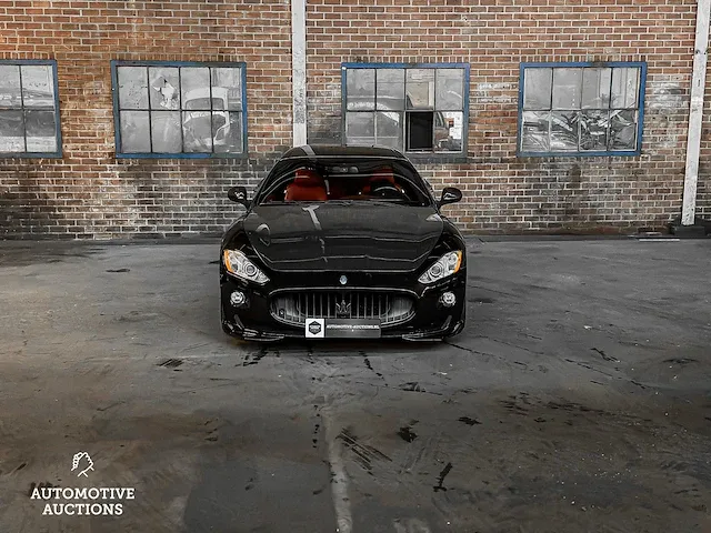 Maserati granturismo 4.2 v8 405pk 2008 -youngtimer- - afbeelding 34 van  49