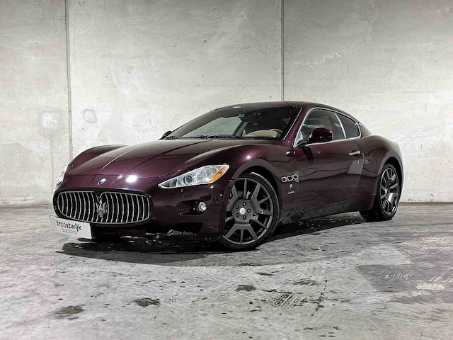 Maserati granturismo 4.2 v8 405pk 2008, n-916-bg youngtimer - afbeelding 1 van  39