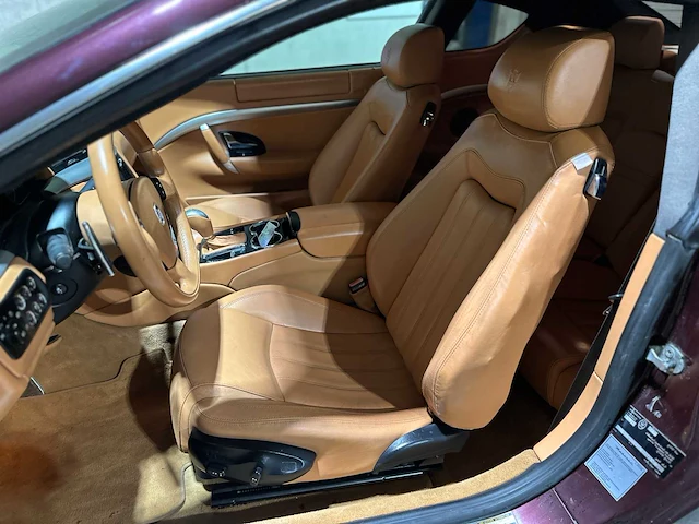 Maserati granturismo 4.2 v8 405pk 2008, n-916-bg youngtimer - afbeelding 26 van  39