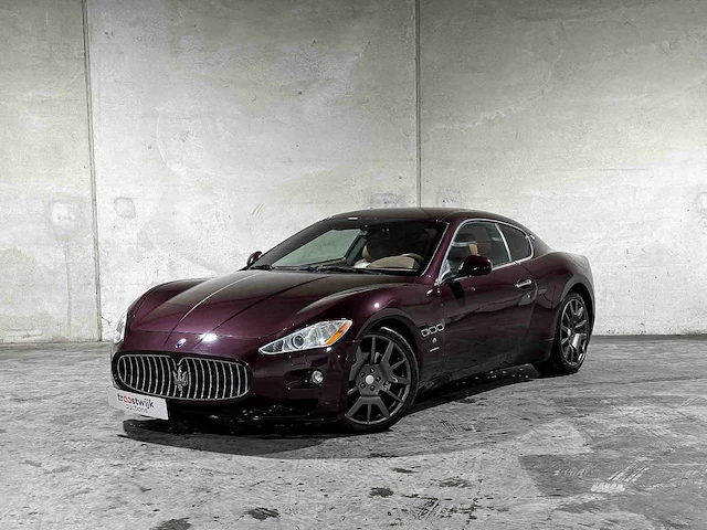 Maserati granturismo 4.2 v8 405pk 2008, n-916-bg youngtimer - afbeelding 23 van  39