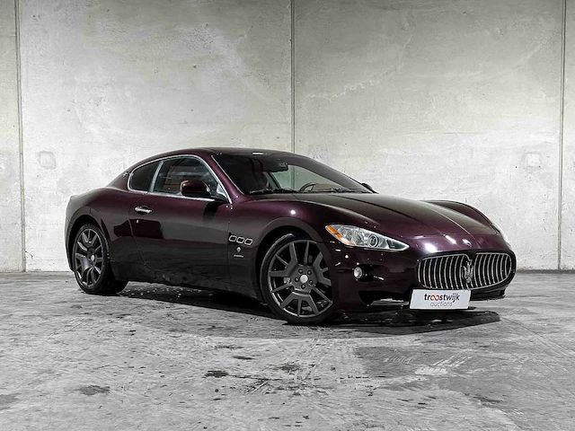Maserati granturismo 4.2 v8 405pk 2008, n-916-bg youngtimer - afbeelding 36 van  39