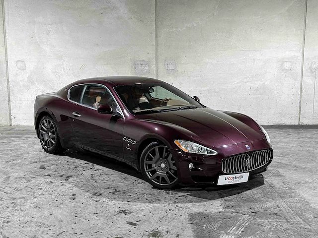 Maserati granturismo 4.2 v8 405pk 2008, n-916-bg youngtimer - afbeelding 37 van  39