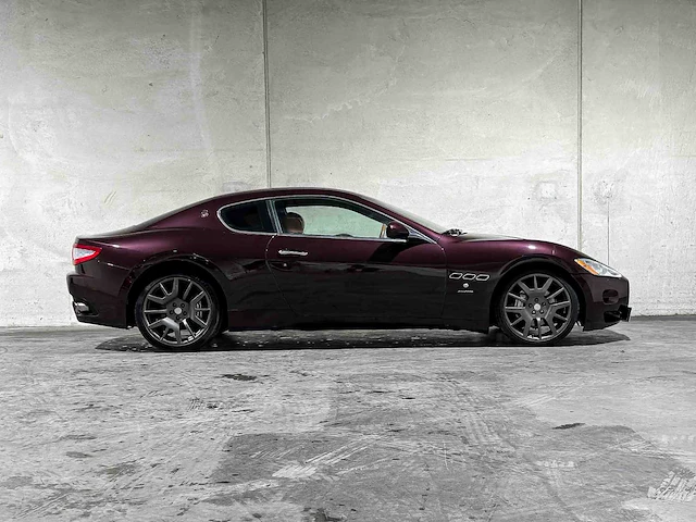 Maserati granturismo 4.2 v8 405pk 2008, n-916-bg youngtimer - afbeelding 38 van  39