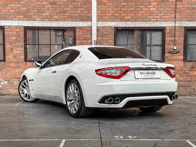 Maserati granturismo 4.2 v8 405pk 2008 youngtimer - afbeelding 15 van  45