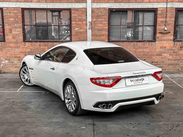 Maserati granturismo 4.2 v8 405pk 2008 youngtimer - afbeelding 16 van  45