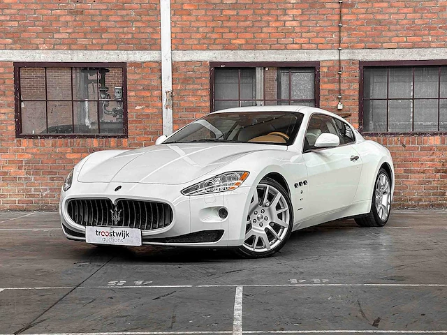 Maserati granturismo 4.2 v8 405pk 2008 youngtimer - afbeelding 1 van  45