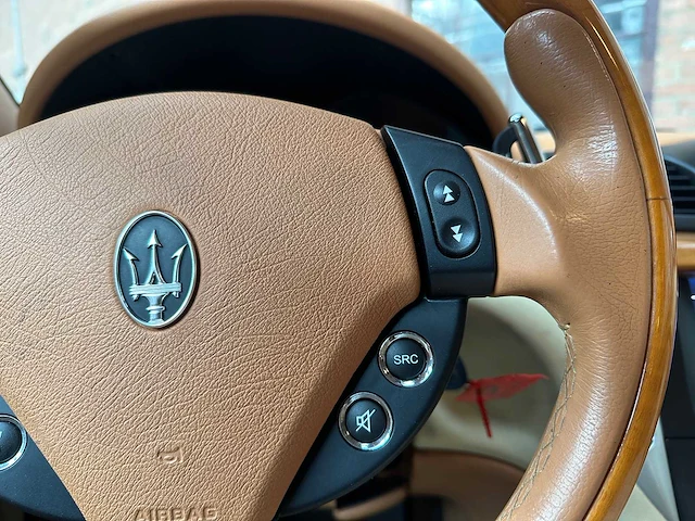 Maserati granturismo 4.2 v8 405pk 2008 youngtimer - afbeelding 24 van  45