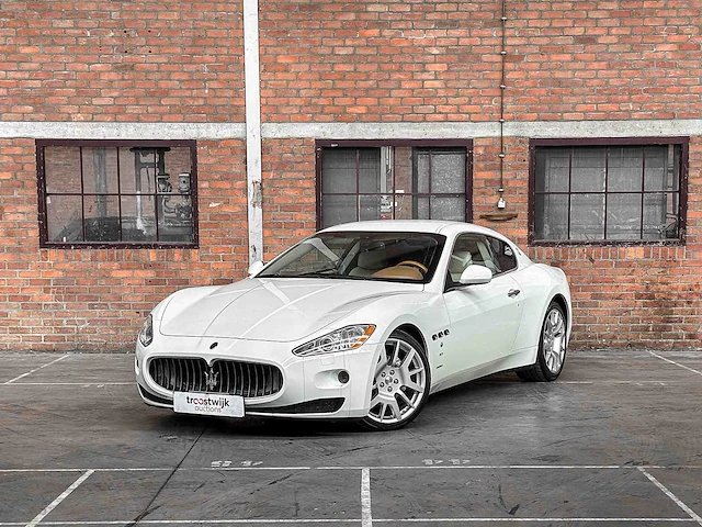 Maserati granturismo 4.2 v8 405pk 2008 youngtimer - afbeelding 2 van  45