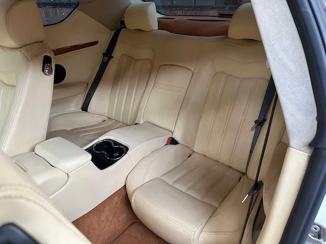 Maserati granturismo 4.2 v8 405pk 2008 youngtimer - afbeelding 39 van  45