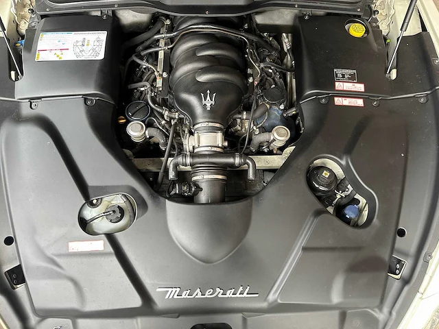 Maserati granturismo 4.2 v8 405pk 2008 youngtimer - afbeelding 43 van  45