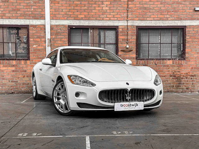 Maserati granturismo 4.2 v8 405pk 2008 youngtimer - afbeelding 7 van  45