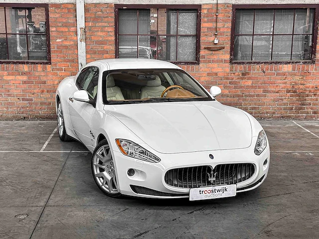Maserati granturismo 4.2 v8 405pk 2008 youngtimer - afbeelding 8 van  45