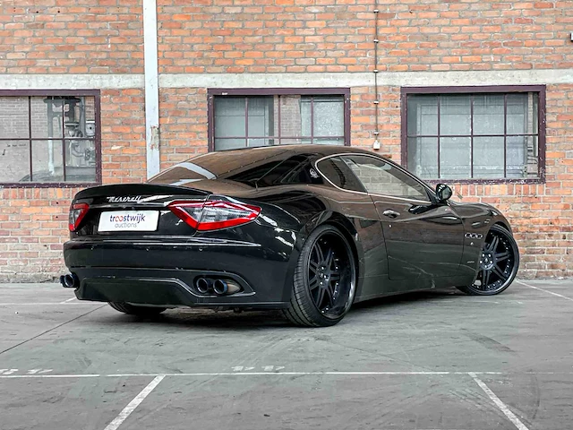 Maserati granturismo 4.2 v8 405pk 2008 youngtimer - afbeelding 11 van  47
