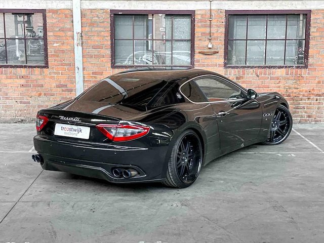Maserati granturismo 4.2 v8 405pk 2008 youngtimer - afbeelding 12 van  47
