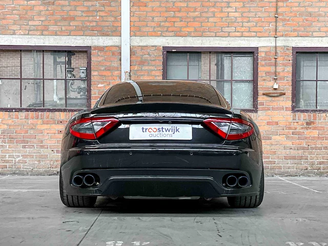 Maserati granturismo 4.2 v8 405pk 2008 youngtimer - afbeelding 14 van  47