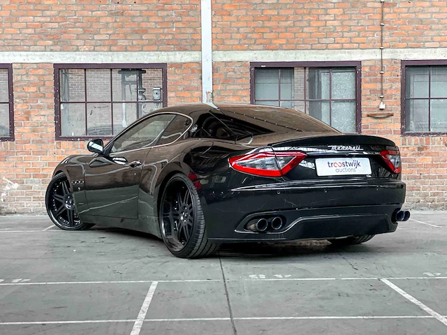 Maserati granturismo 4.2 v8 405pk 2008 youngtimer - afbeelding 16 van  47