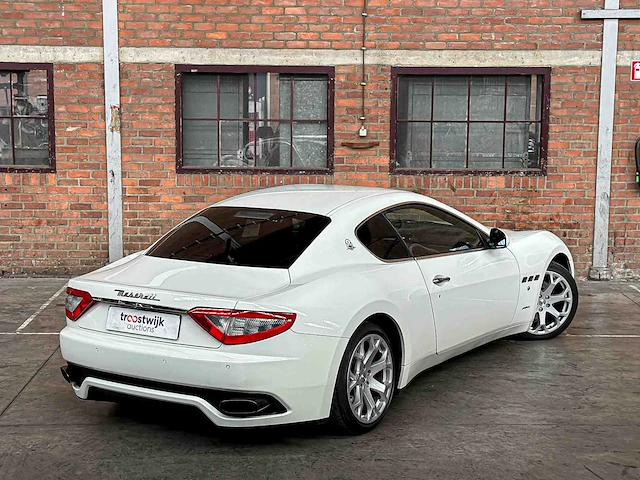 Maserati granturismo 4.2 v8 405pk 2008 youngtimer - afbeelding 4 van  44