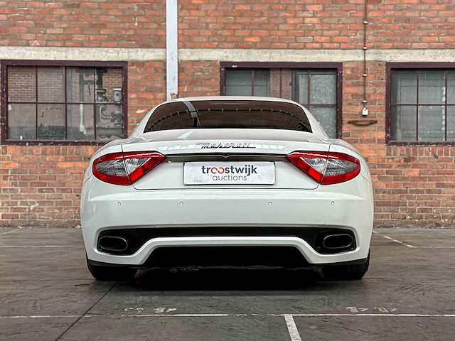 Maserati granturismo 4.2 v8 405pk 2008 youngtimer - afbeelding 5 van  44
