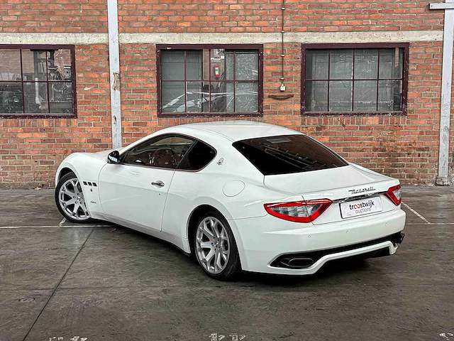 Maserati granturismo 4.2 v8 405pk 2008 youngtimer - afbeelding 8 van  44