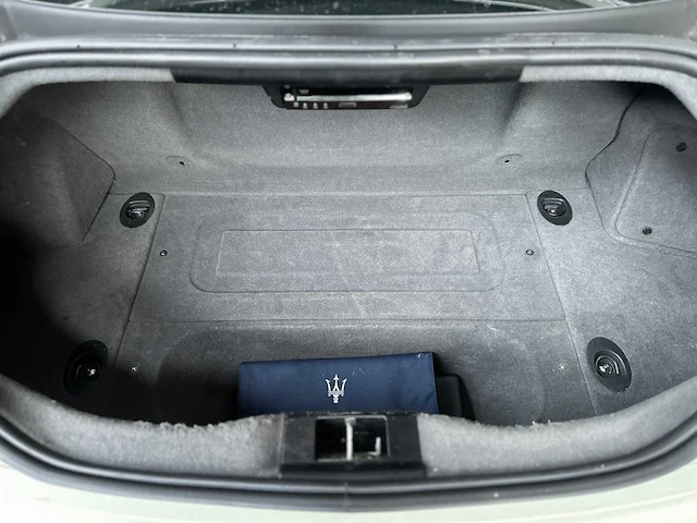 Maserati granturismo 4.2 v8 405pk 2008 youngtimer - afbeelding 30 van  44