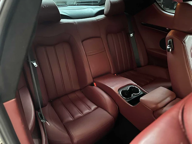 Maserati granturismo 4.2 v8 405pk 2008 youngtimer - afbeelding 35 van  44
