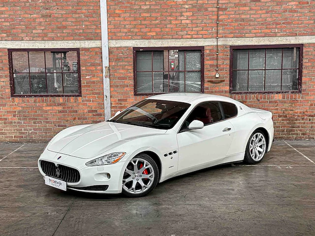 Maserati granturismo 4.2 v8 405pk 2008 youngtimer - afbeelding 34 van  44