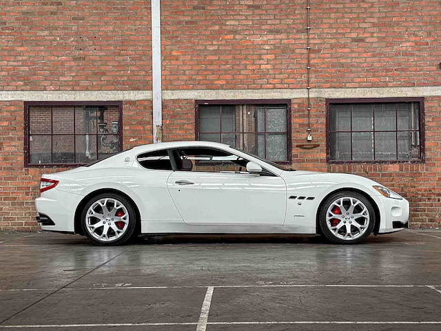 Maserati granturismo 4.2 v8 405pk 2008 youngtimer - afbeelding 44 van  44