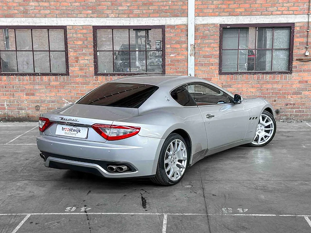 Maserati granturismo 4.2 v8 405pk 2009 youngtimer - afbeelding 4 van  43
