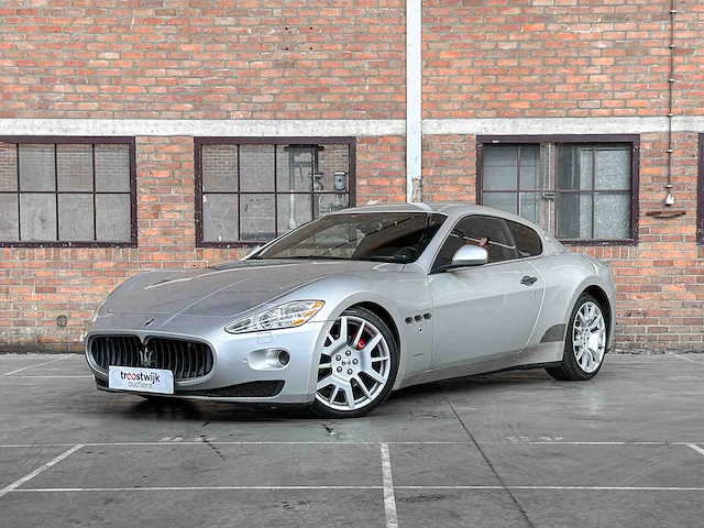 Maserati granturismo 4.2 v8 405pk 2009 youngtimer - afbeelding 1 van  43