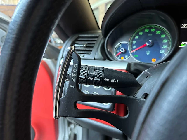 Maserati granturismo 4.2 v8 405pk 2009 youngtimer - afbeelding 18 van  43