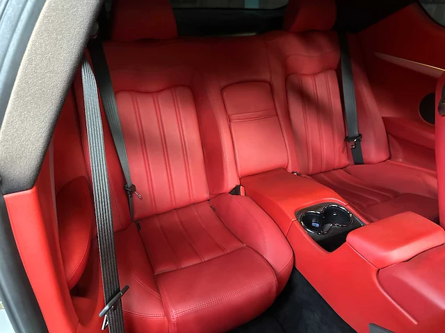 Maserati granturismo 4.2 v8 405pk 2009 youngtimer - afbeelding 35 van  43