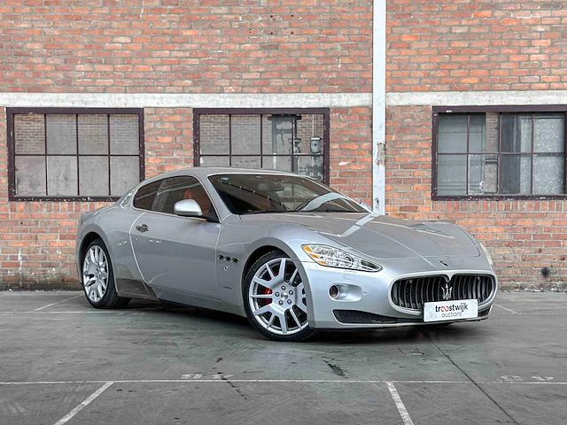 Maserati granturismo 4.2 v8 405pk 2009 youngtimer - afbeelding 41 van  43