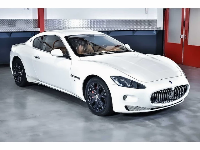 Maserati granturismo coupe 4.2l v8 - 2013 - afbeelding 3 van  83